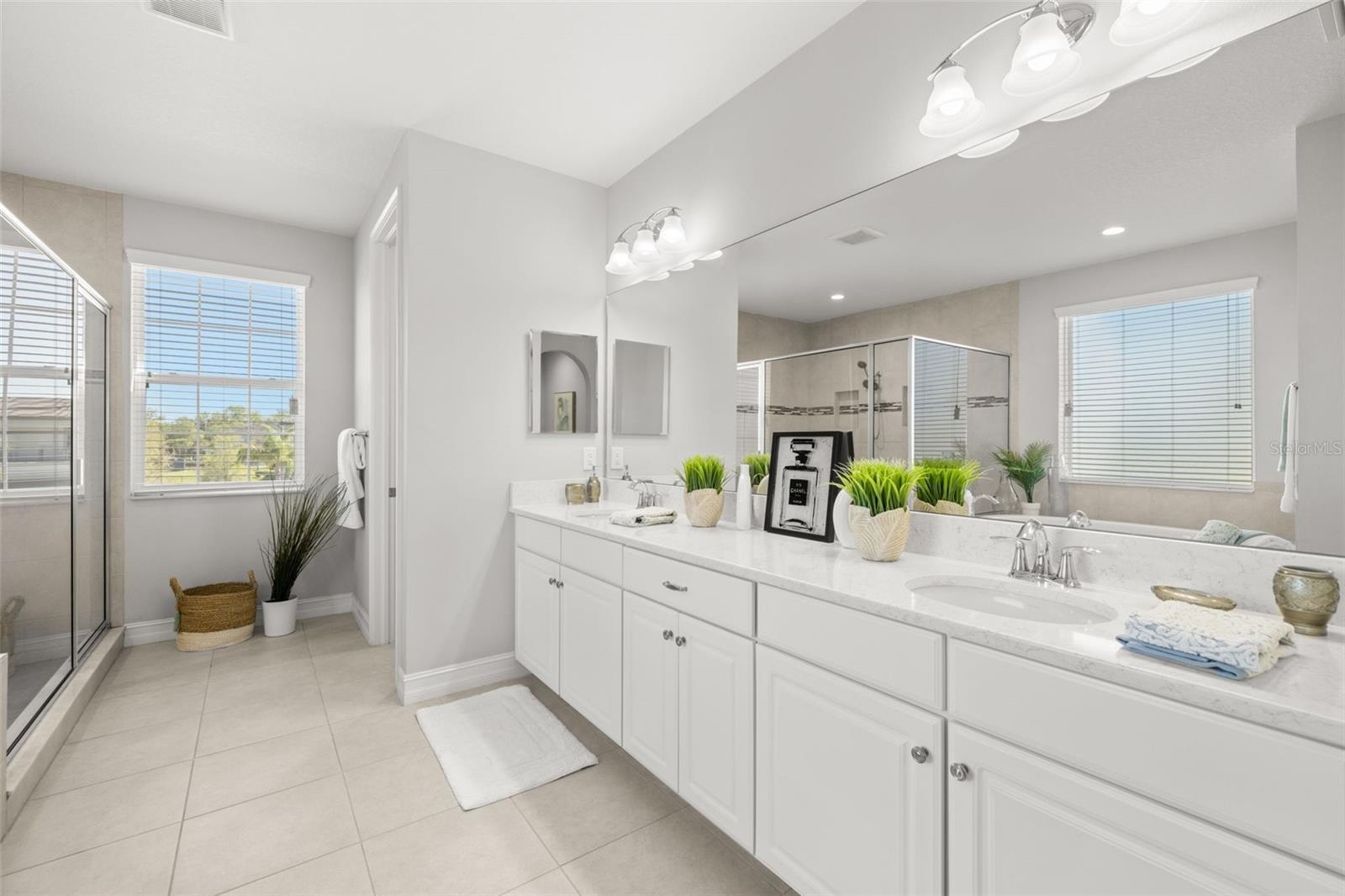 17915 BARN CLOSE DR, LUTZ, FL, 33559
