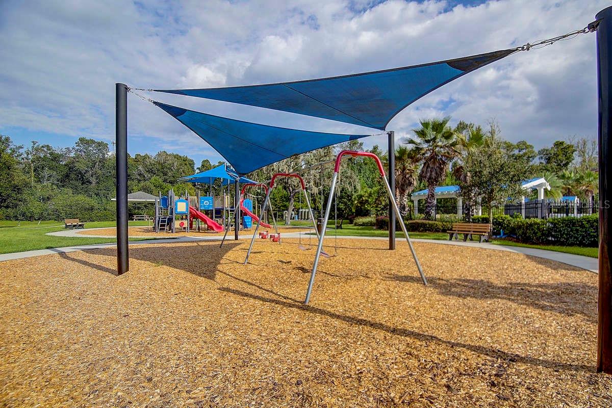 17915 BARN CLOSE DR, LUTZ, FL, 33559