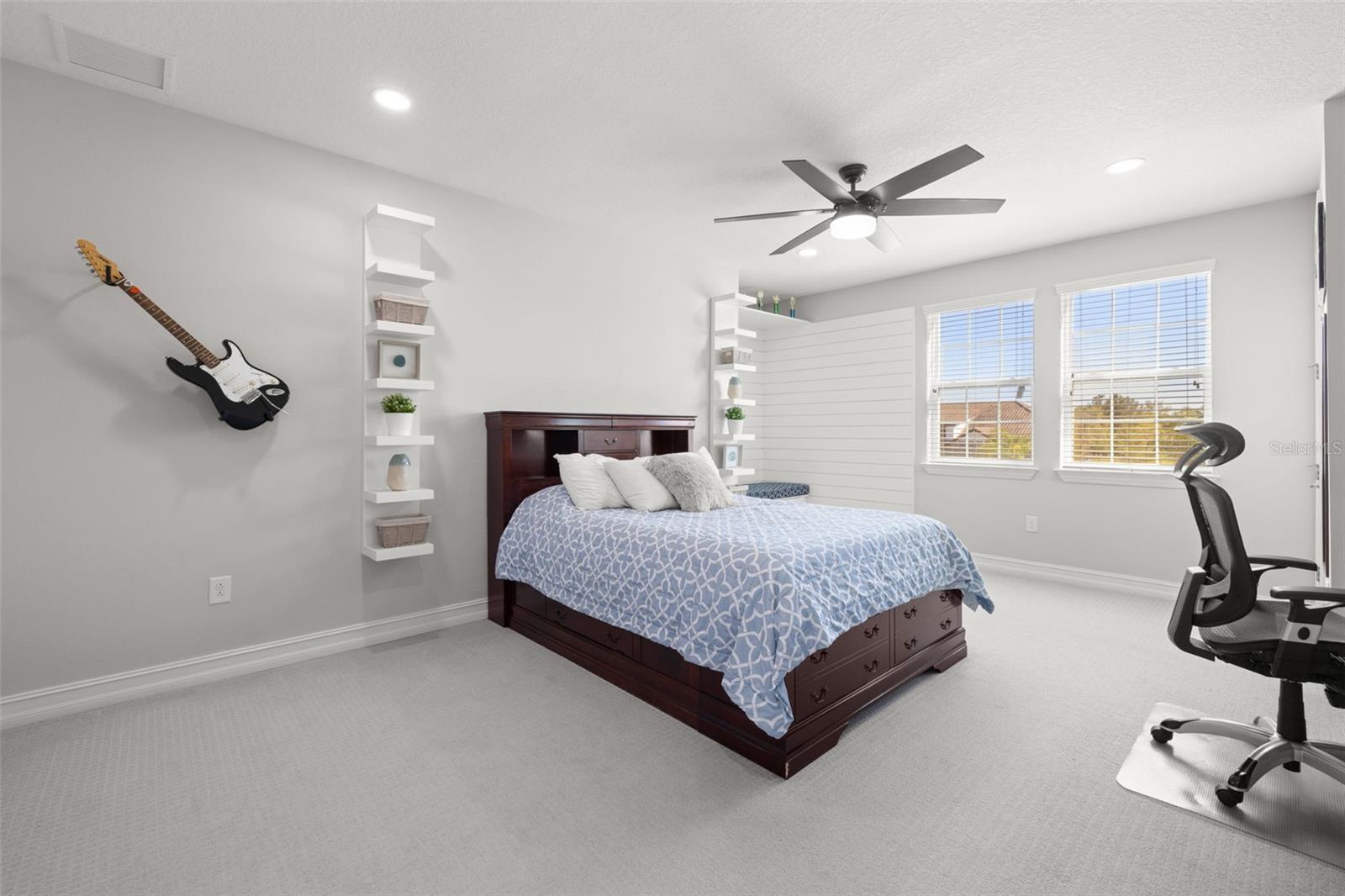 17915 BARN CLOSE DR, LUTZ, FL, 33559