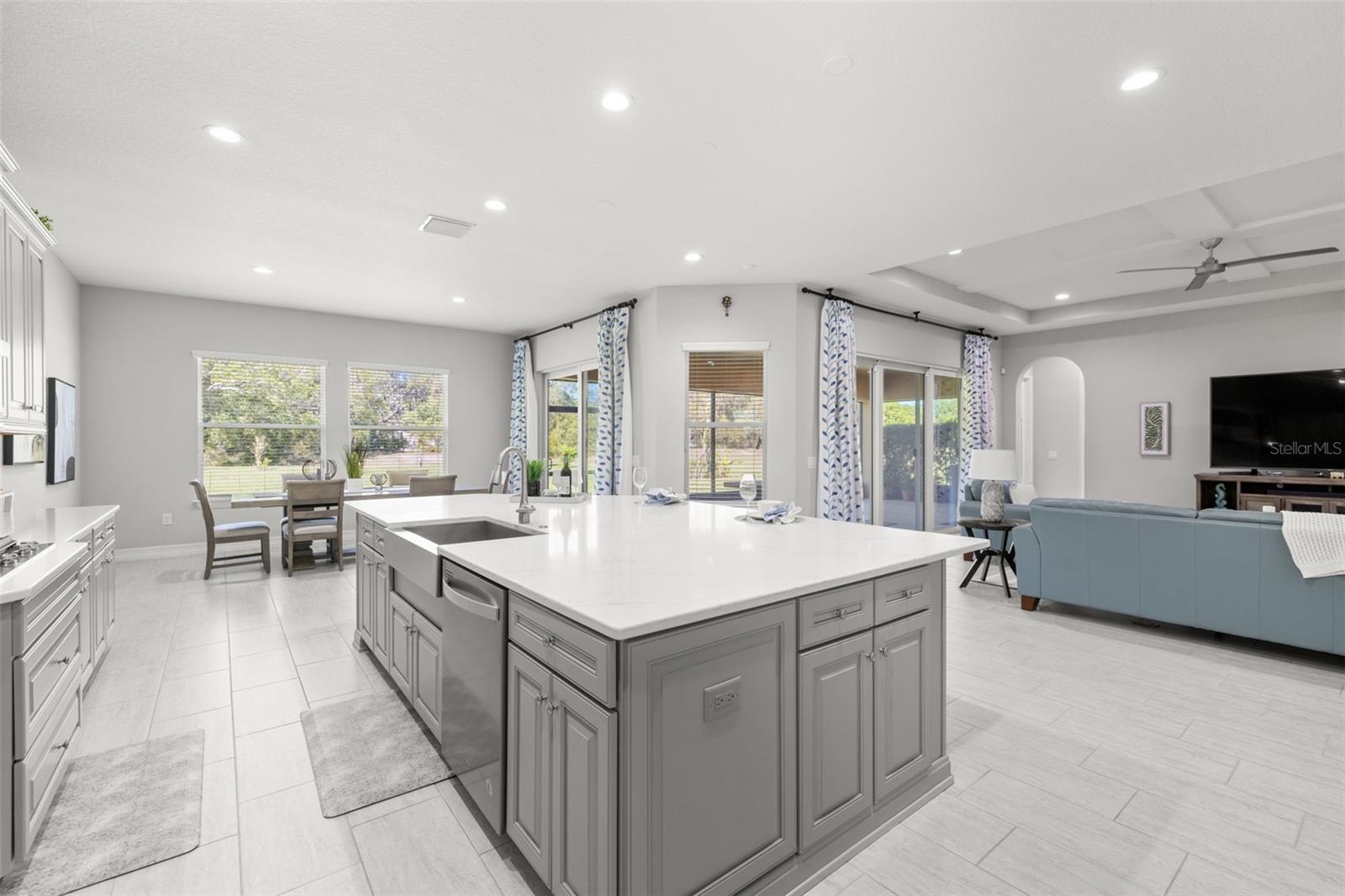 17915 BARN CLOSE DR, LUTZ, FL, 33559