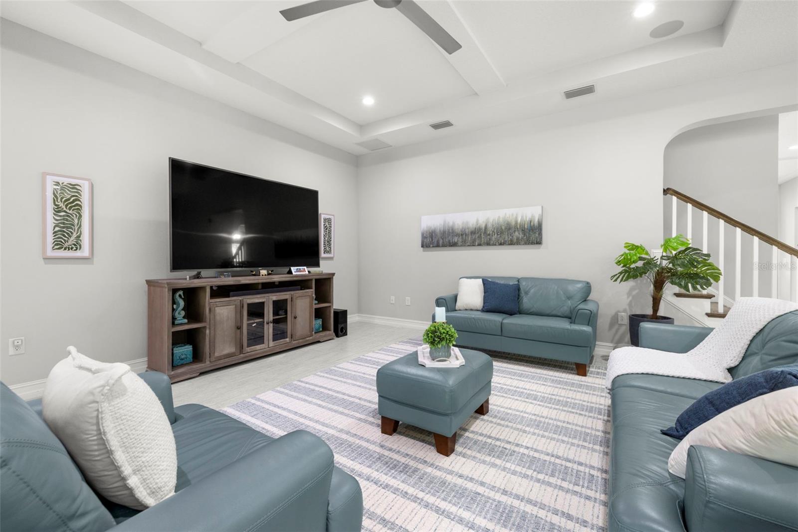 17915 BARN CLOSE DR, LUTZ, FL, 33559