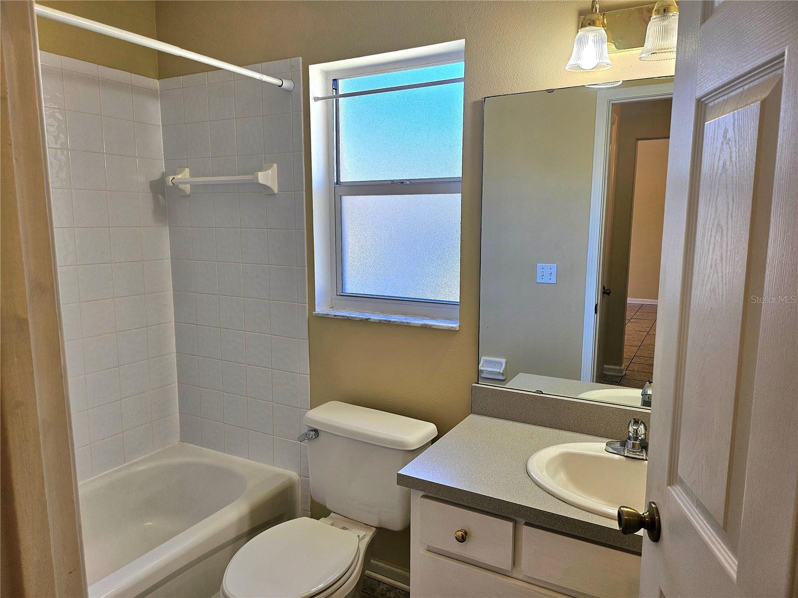 122 PARKVIEW DR, PALM COAST, FL, 32164