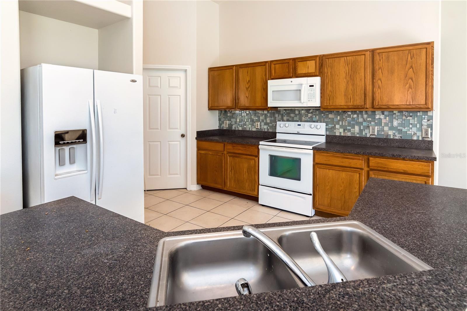935 GLOUCESTER COURT, KISSIMMEE, FL, 34758