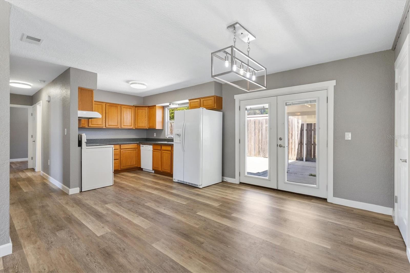 1234 E C-466, OXFORD, FL, 34484