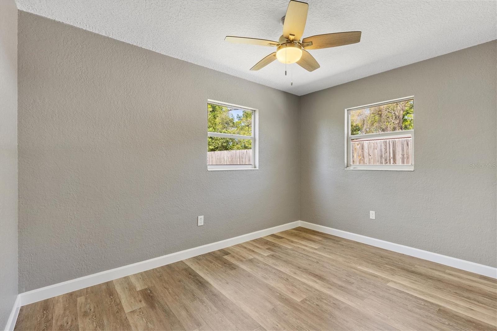 1234 E C-466, OXFORD, FL, 34484