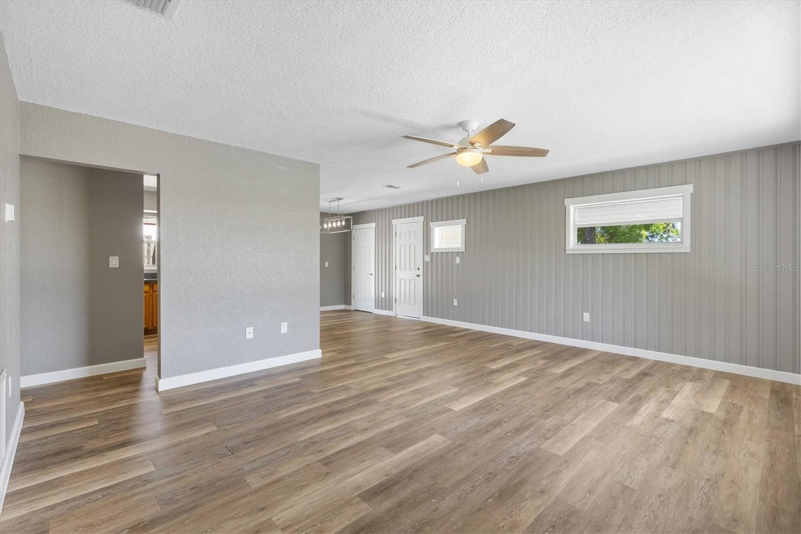 1234 E C-466, OXFORD, FL, 34484