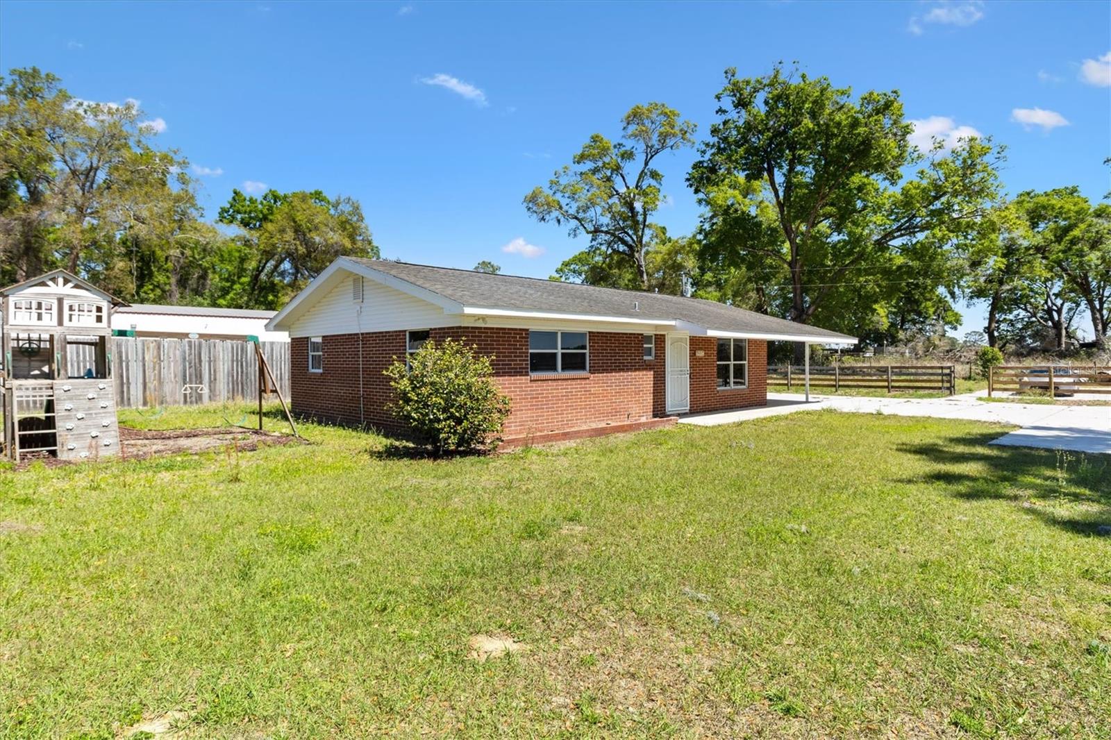 1234 E C-466, OXFORD, FL, 34484