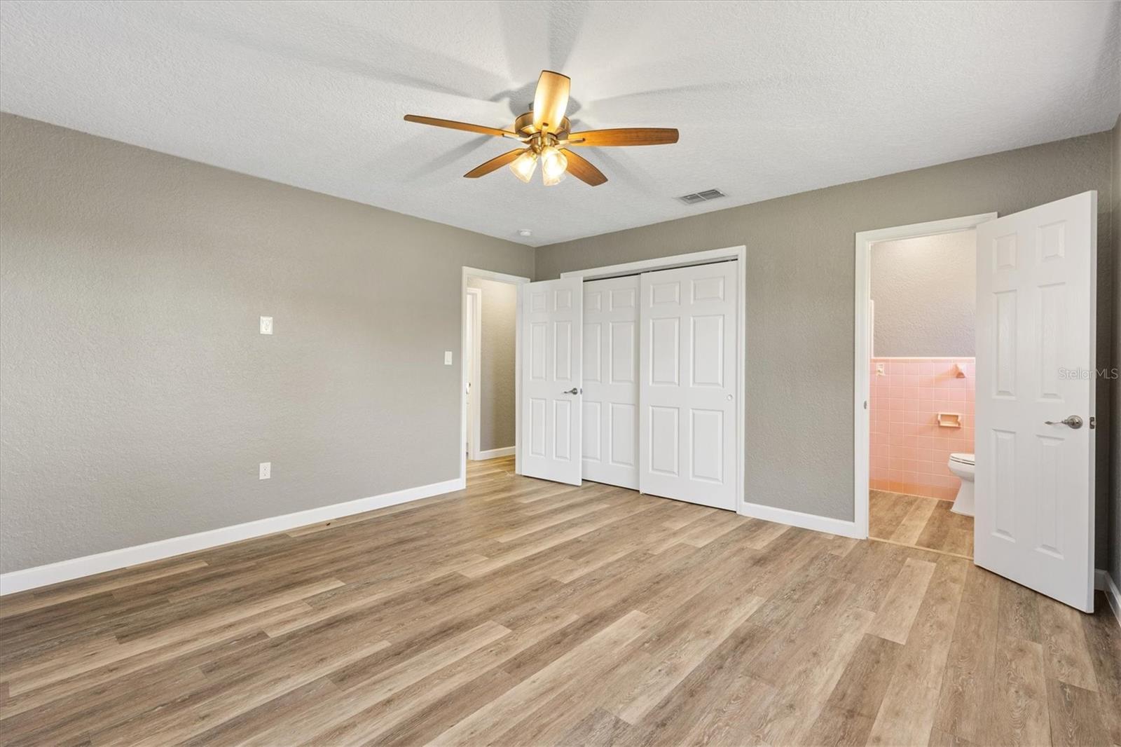 1234 E C-466, OXFORD, FL, 34484