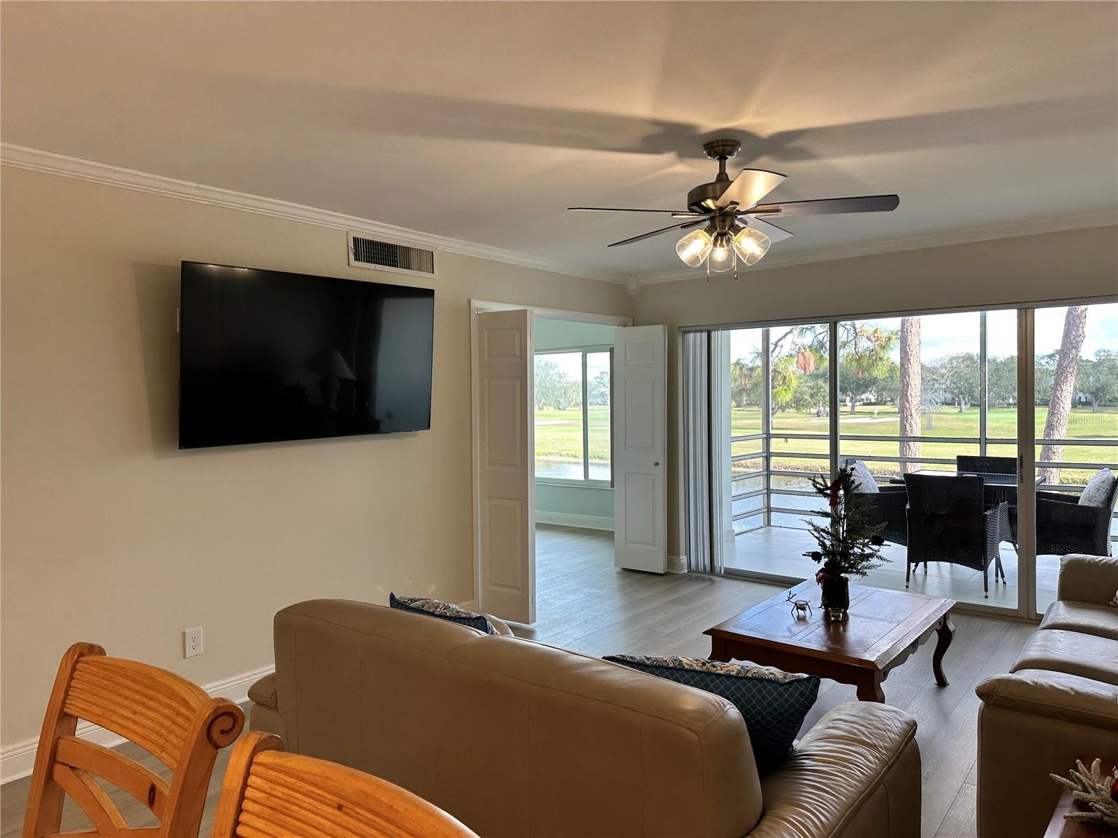 7173 W COUNTRY CLUB DR N #242, SARASOTA, FL, 34243