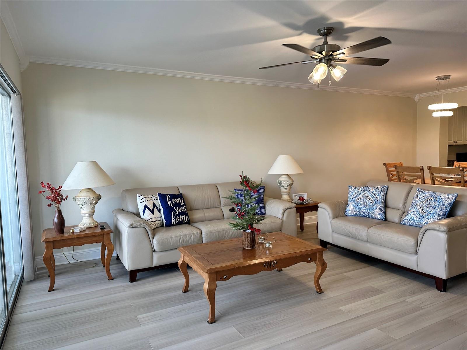 7173 W COUNTRY CLUB DR N #242, SARASOTA, FL, 34243