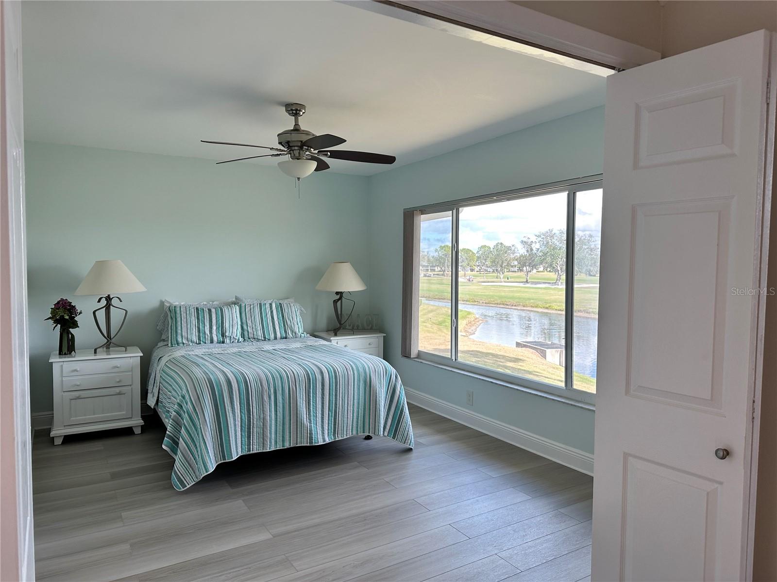 7173 W COUNTRY CLUB DR N #242, SARASOTA, FL, 34243