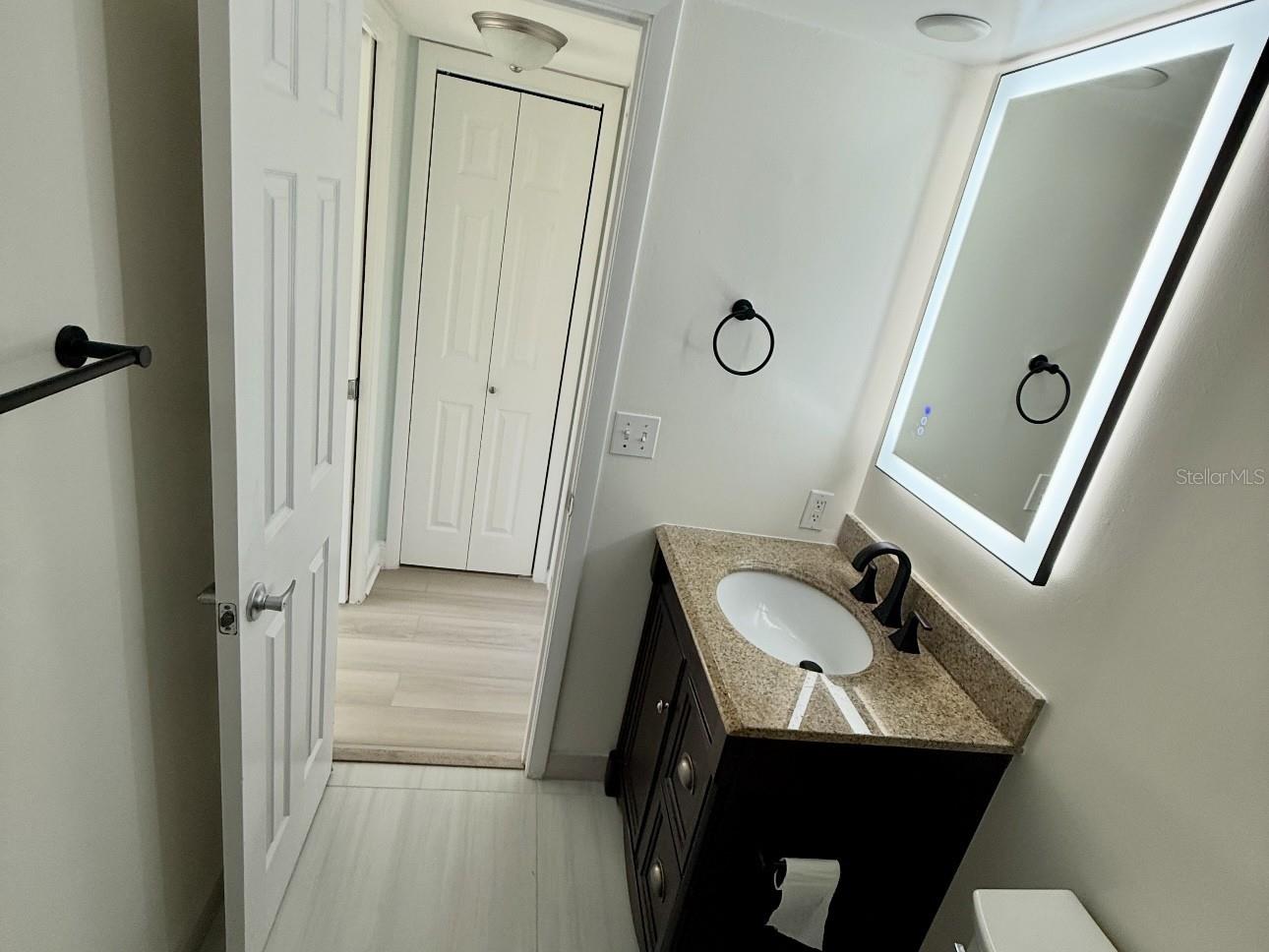 7173 W COUNTRY CLUB DR N #242, SARASOTA, FL, 34243