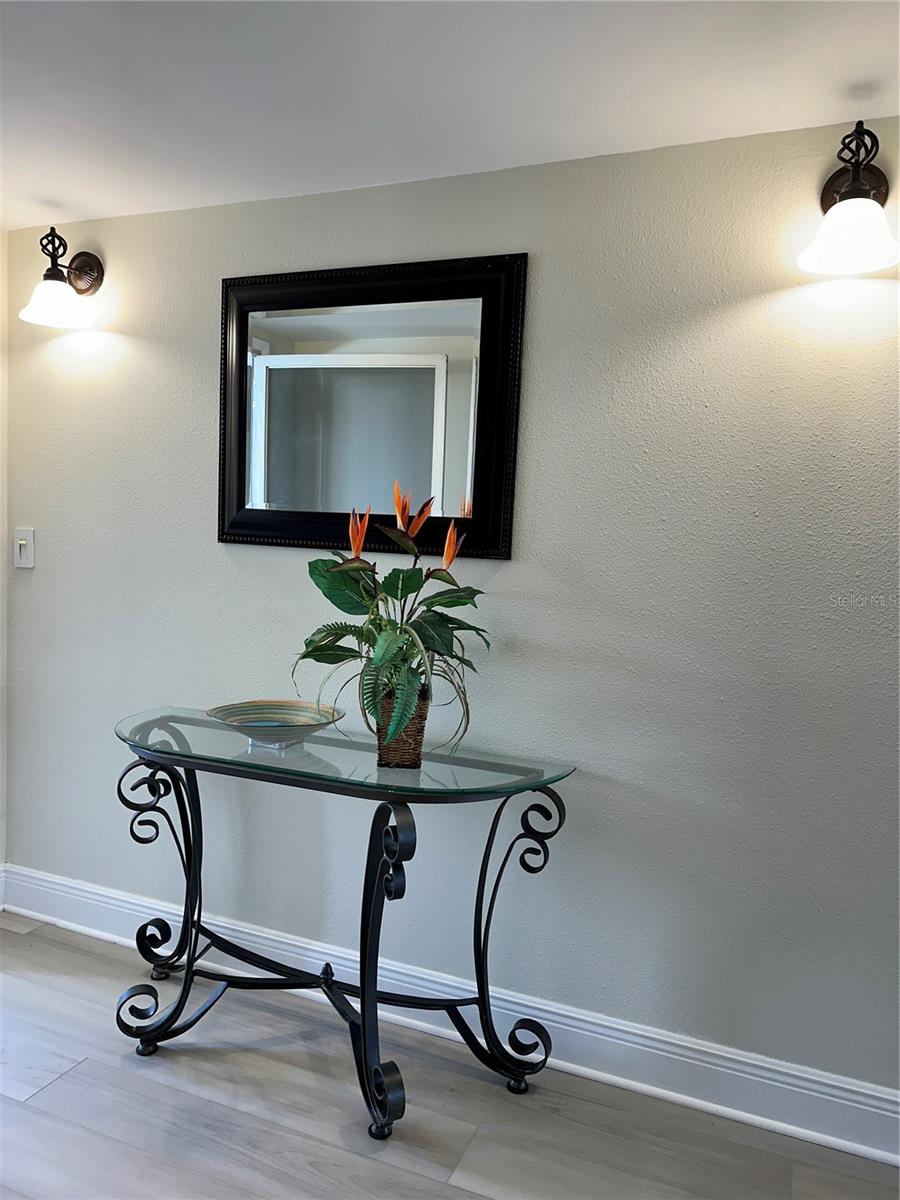 7173 W COUNTRY CLUB DR N #242, SARASOTA, FL, 34243
