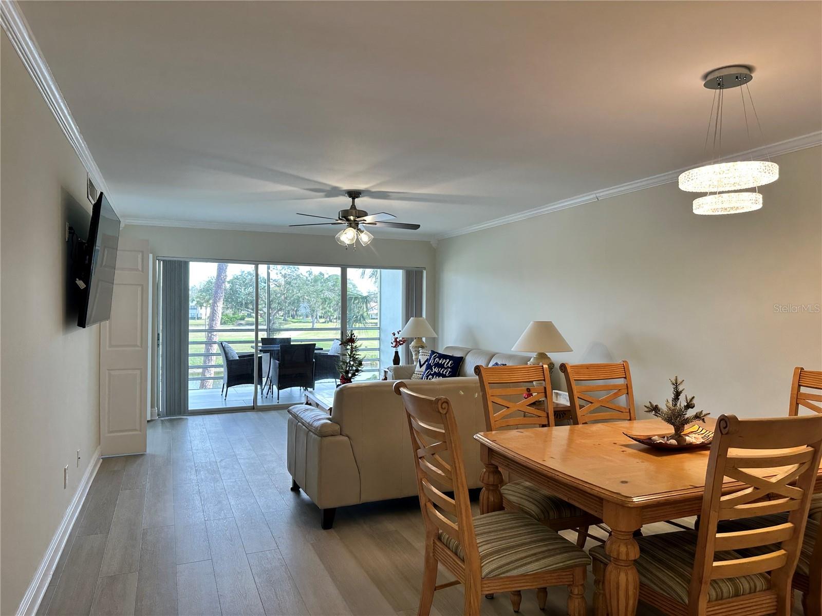 7173 W COUNTRY CLUB DR N #242, SARASOTA, FL, 34243