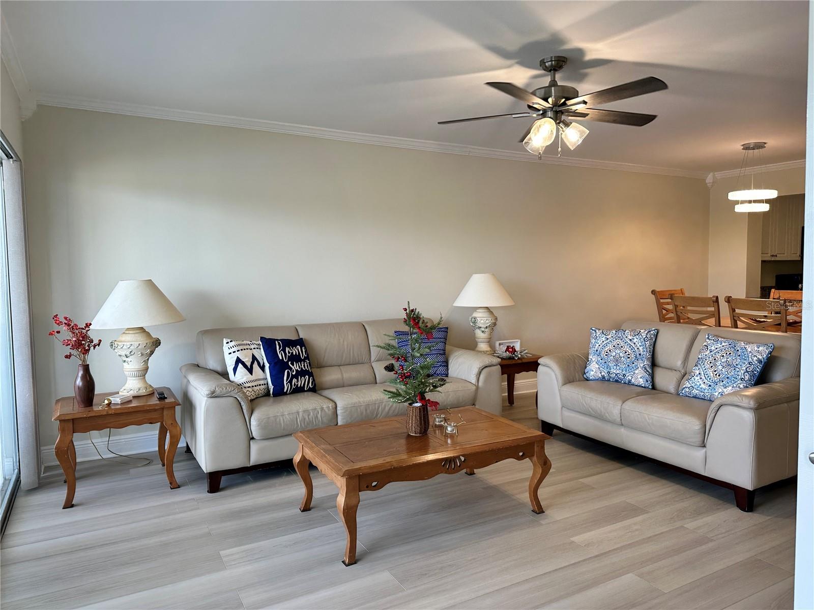 7173 W COUNTRY CLUB DR N #242, SARASOTA, FL, 34243