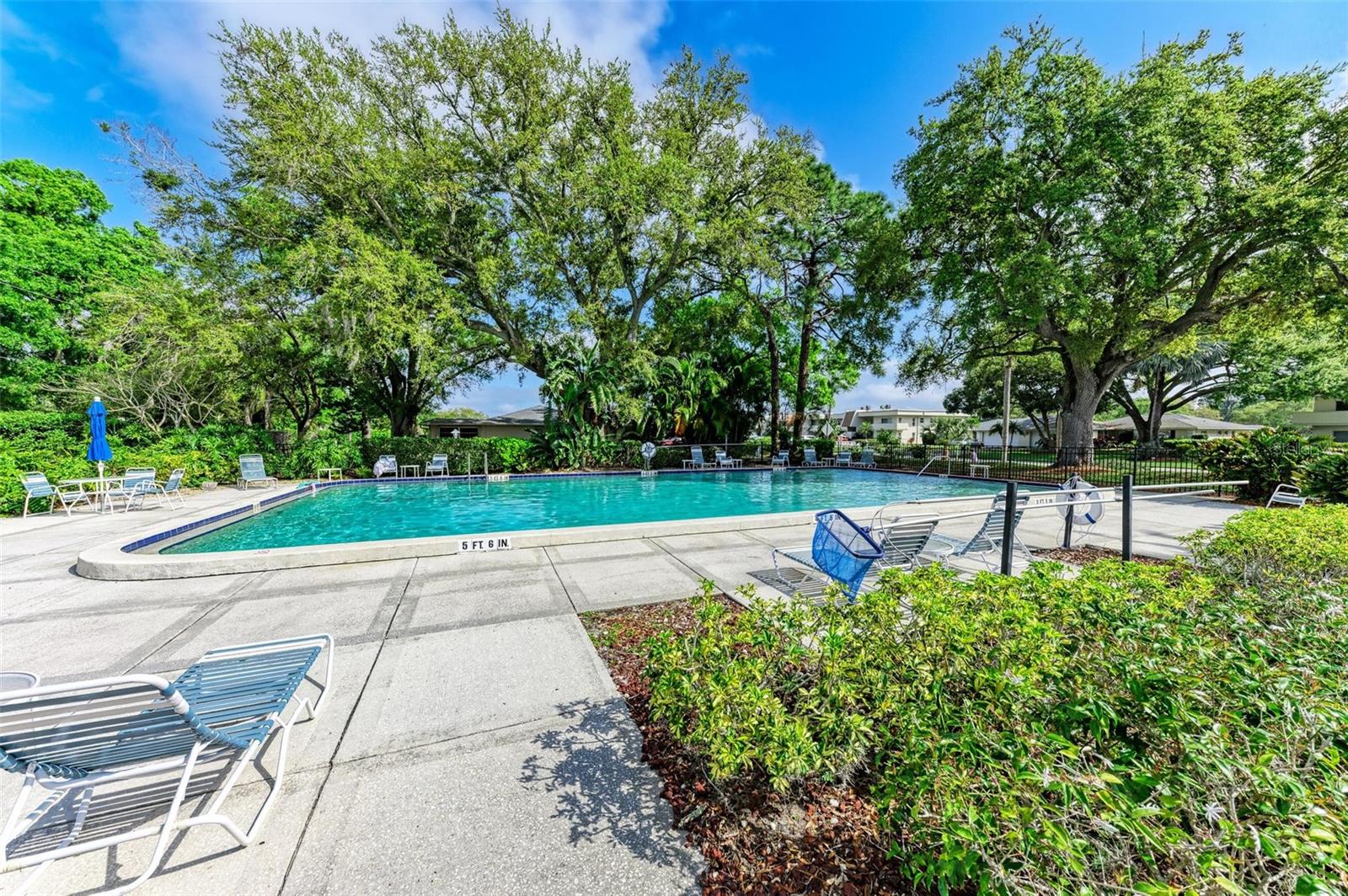 7173 W COUNTRY CLUB DR N #242, SARASOTA, FL, 34243