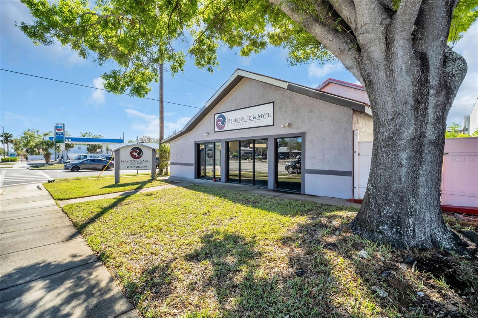 4900 CENTRAL AVE, ST PETERSBURG, FL, 33707