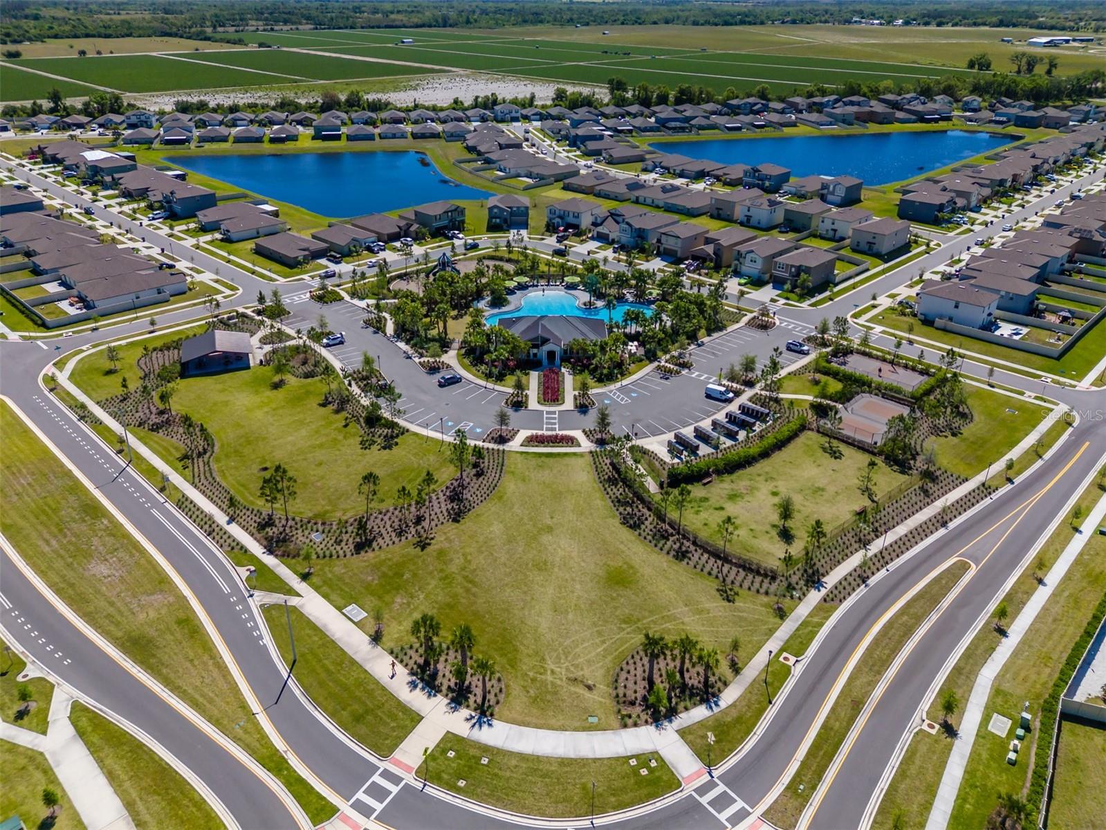 2812 GUMBO LIMBO DR, WIMAUMA, FL, 33598