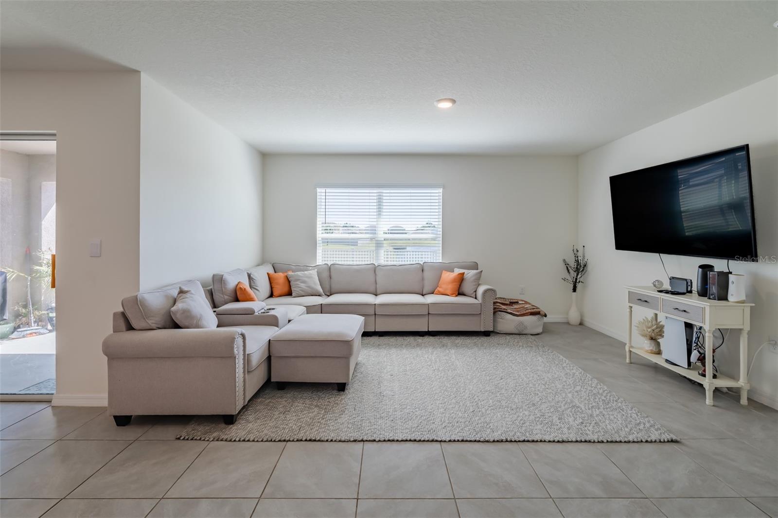 2812 GUMBO LIMBO DR, WIMAUMA, FL, 33598