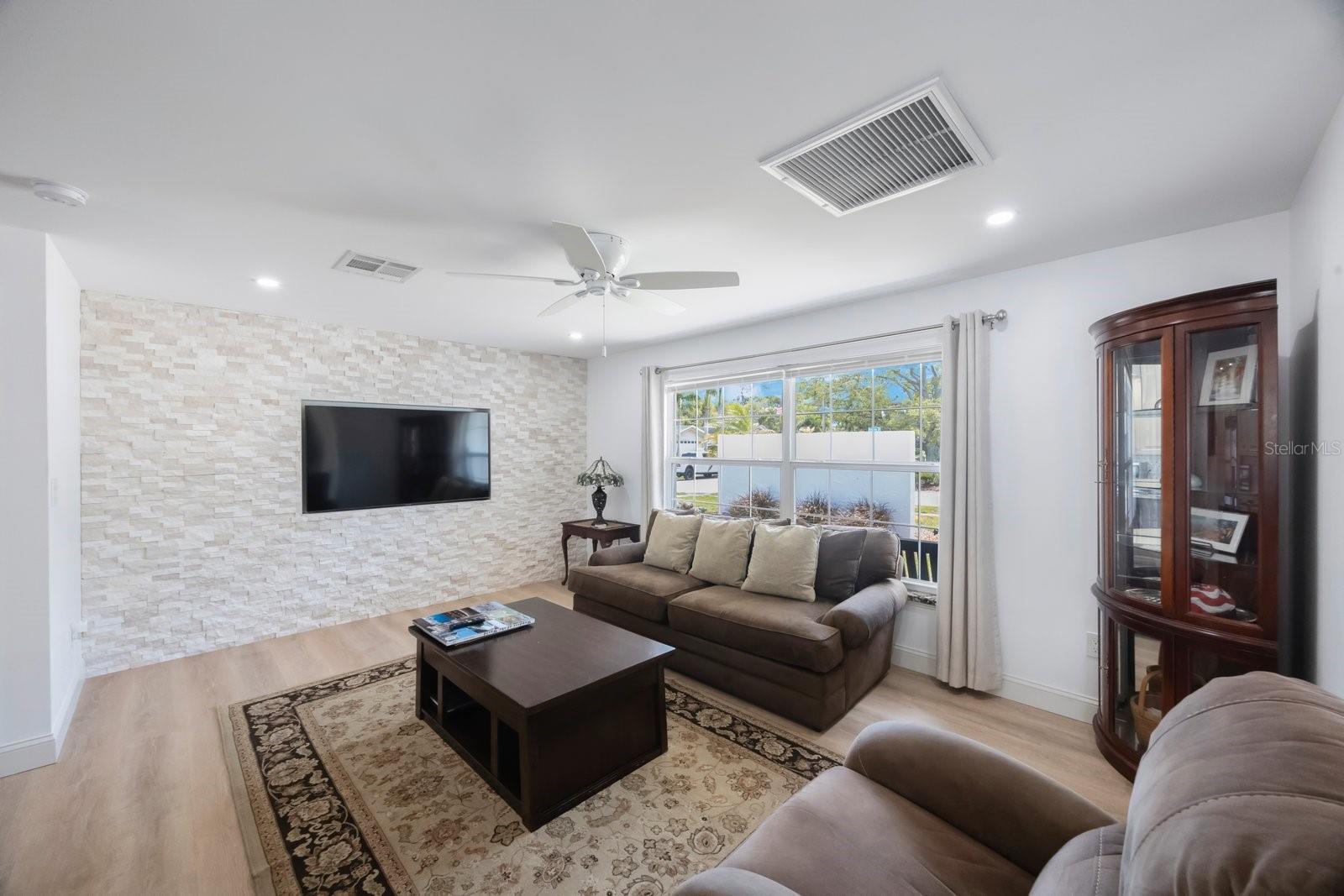 13415 ANDOVA DR, LARGO, FL, 33774