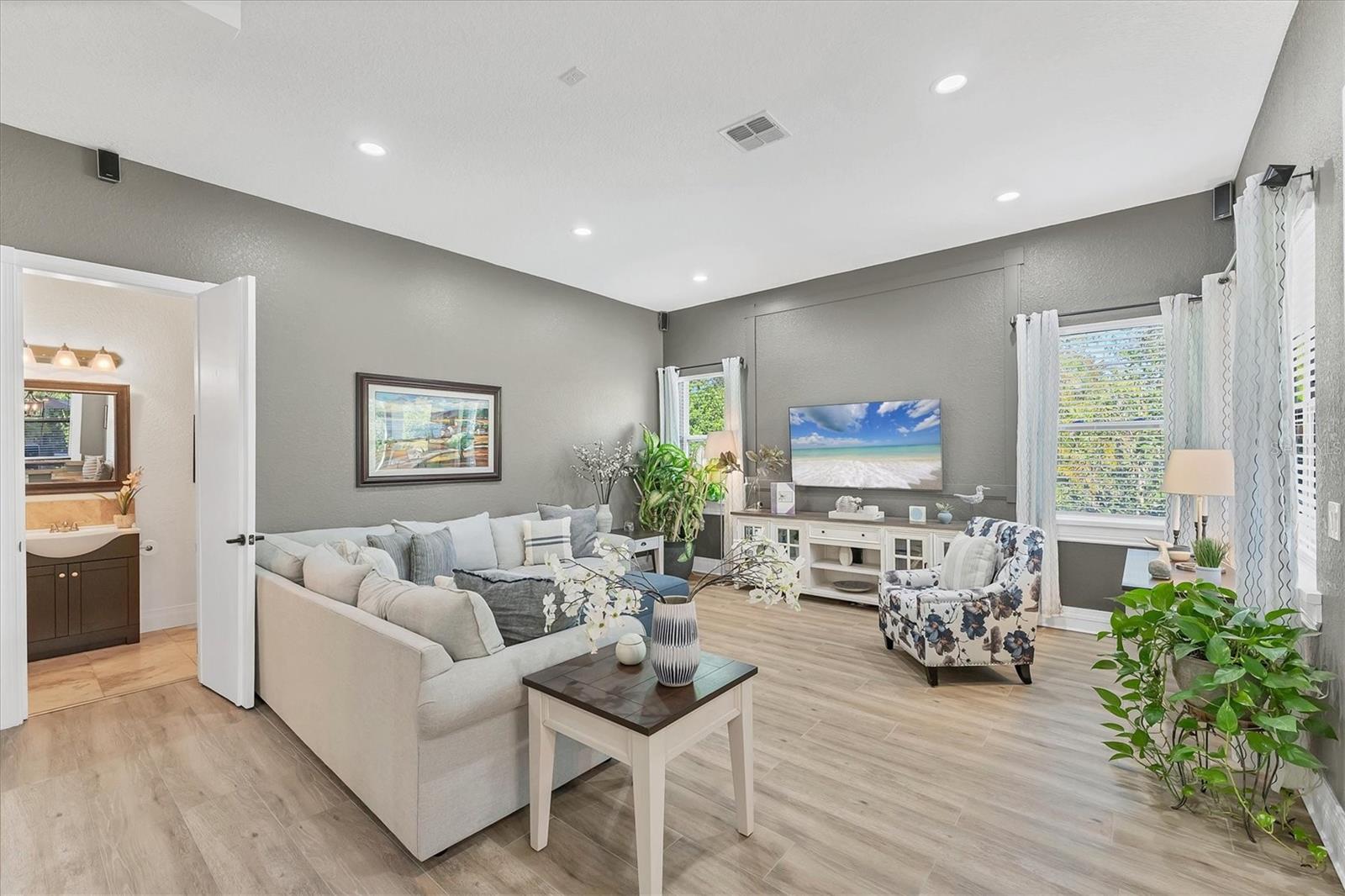 909 143RD ST NE, BRADENTON, FL, 34212