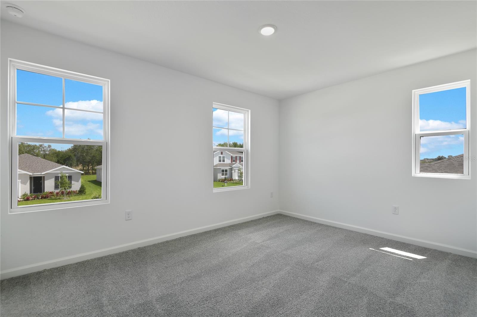 1118 OLIVINE AVE, DUNDEE, FL, 33838