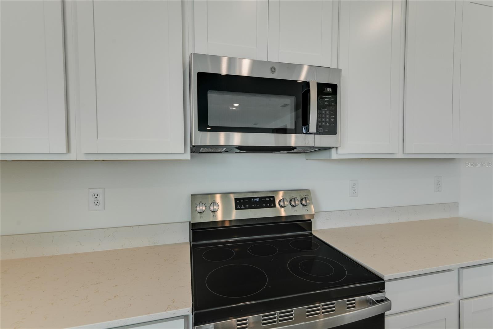 1118 OLIVINE AVE, DUNDEE, FL, 33838