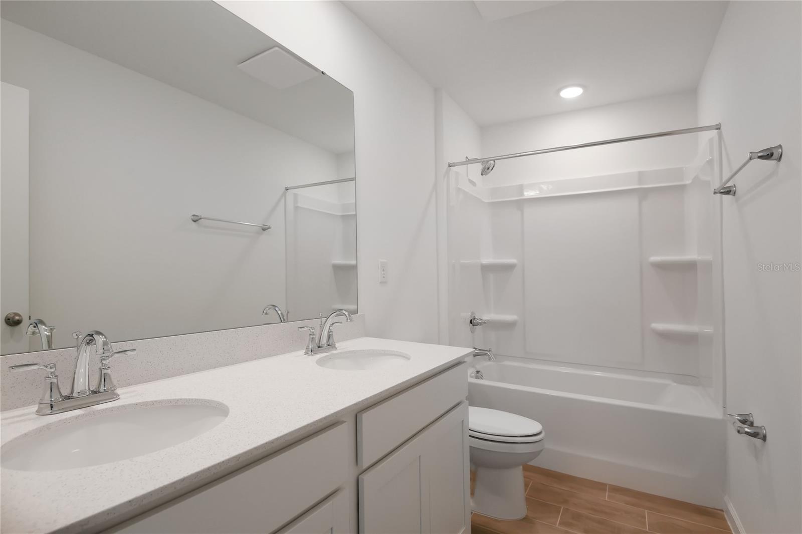 1118 OLIVINE AVE, DUNDEE, FL, 33838