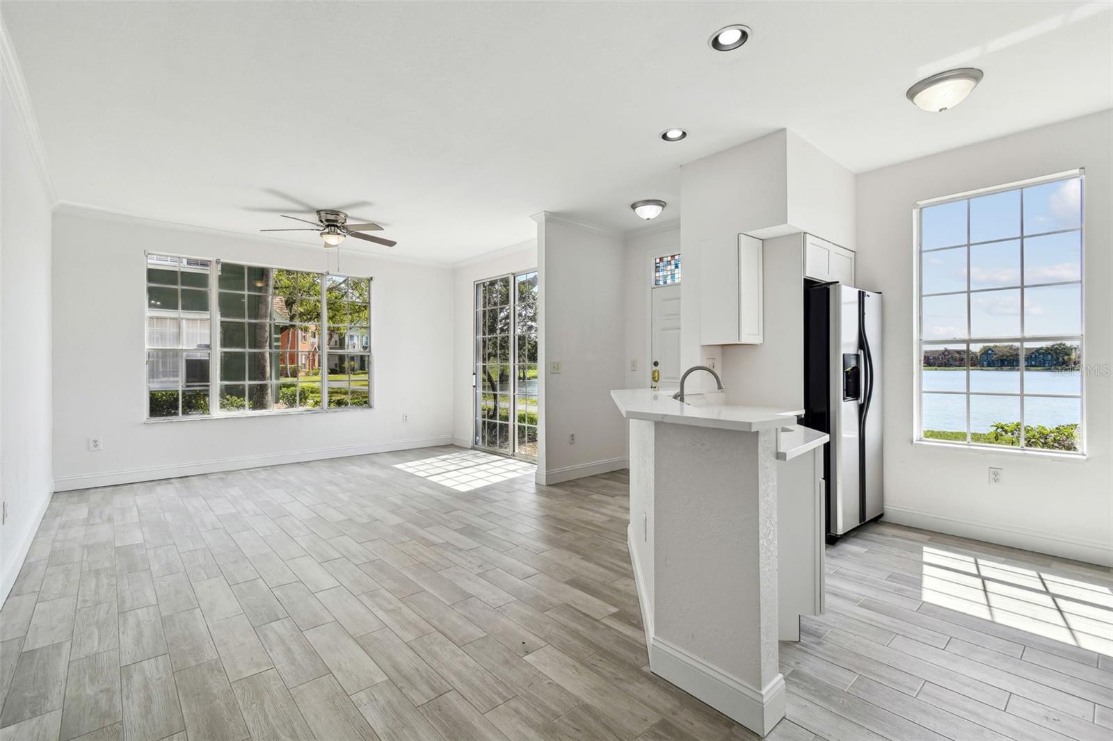 9118 LAKE CHASE ISLAND WAY #9118, TAMPA, FL, 33626