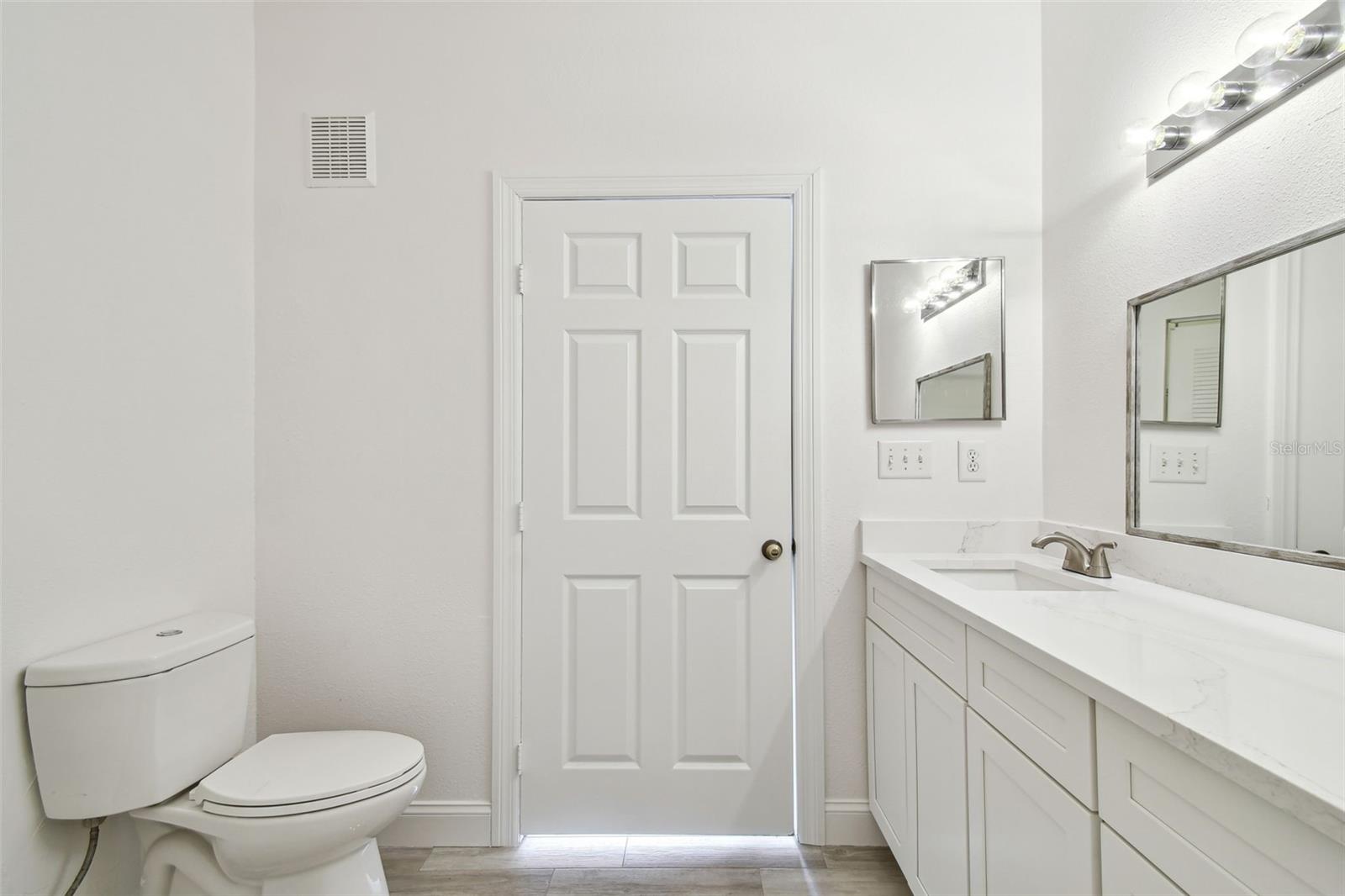 9118 LAKE CHASE ISLAND WAY #9118, TAMPA, FL, 33626
