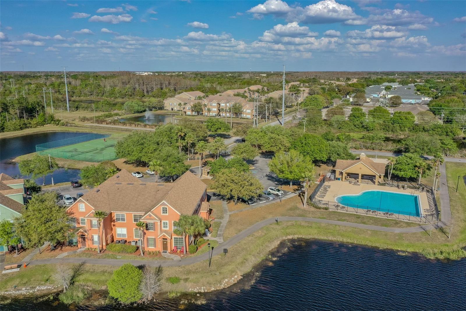 9118 LAKE CHASE ISLAND WAY #9118, TAMPA, FL, 33626