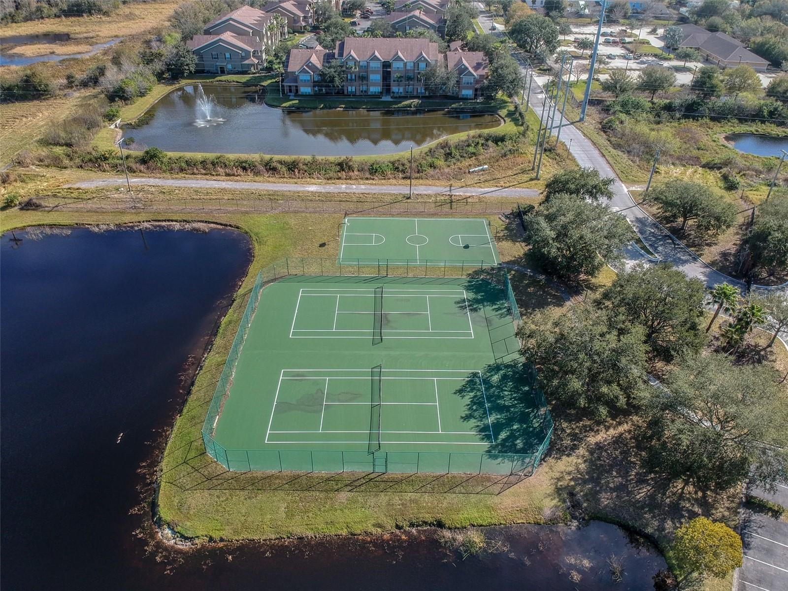 9118 LAKE CHASE ISLAND WAY #9118, TAMPA, FL, 33626