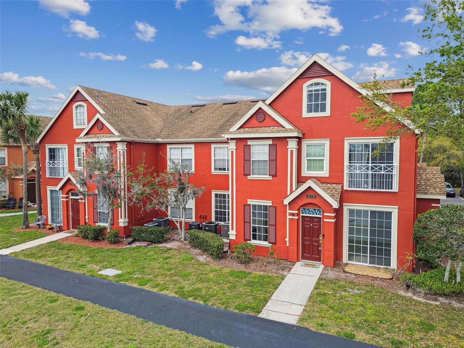 9118 LAKE CHASE ISLAND WAY #9118, TAMPA, FL, 33626