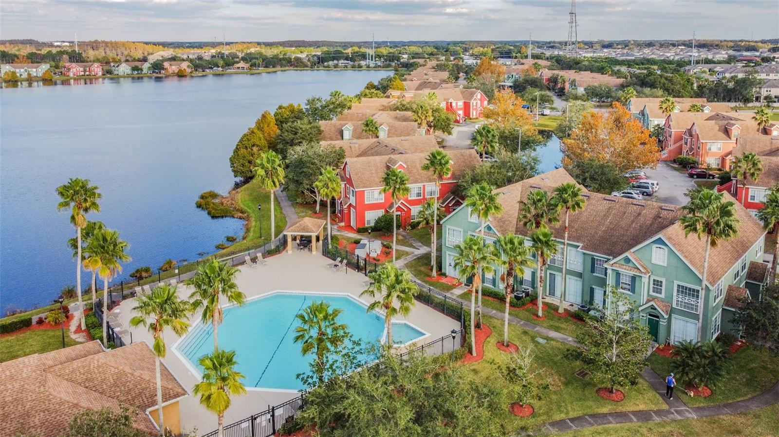 9118 LAKE CHASE ISLAND WAY #9118, TAMPA, FL, 33626
