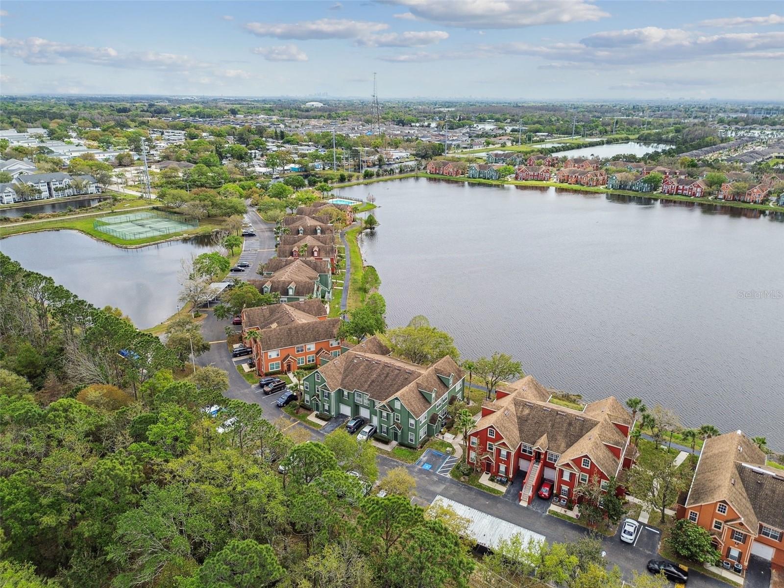 9118 LAKE CHASE ISLAND WAY #9118, TAMPA, FL, 33626