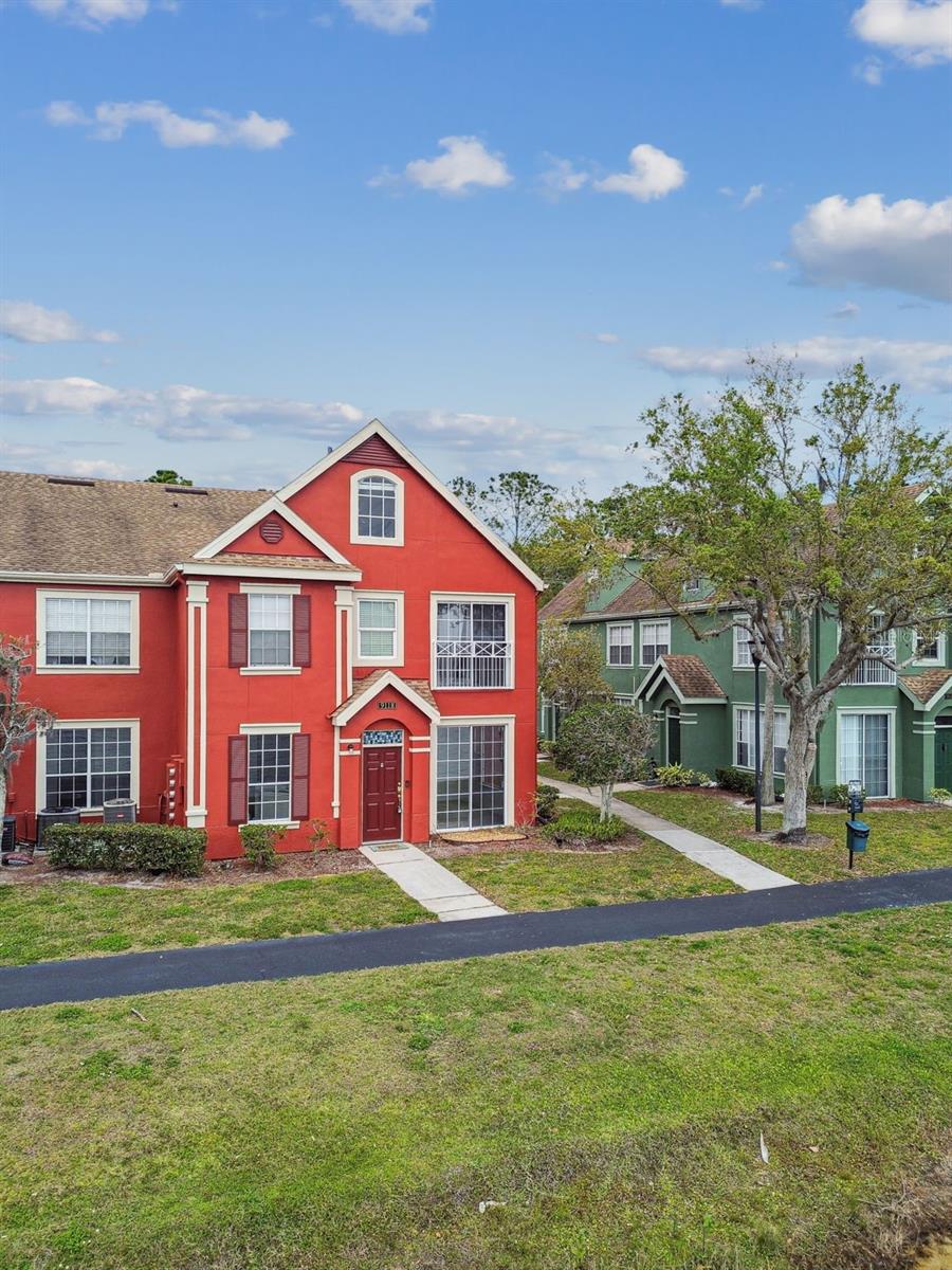 9118 LAKE CHASE ISLAND WAY #9118, TAMPA, FL, 33626
