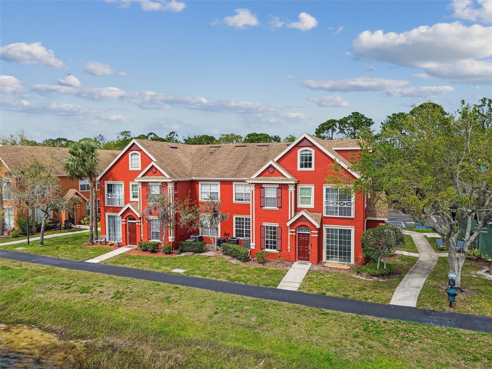 9118 LAKE CHASE ISLAND WAY #9118, TAMPA, FL, 33626
