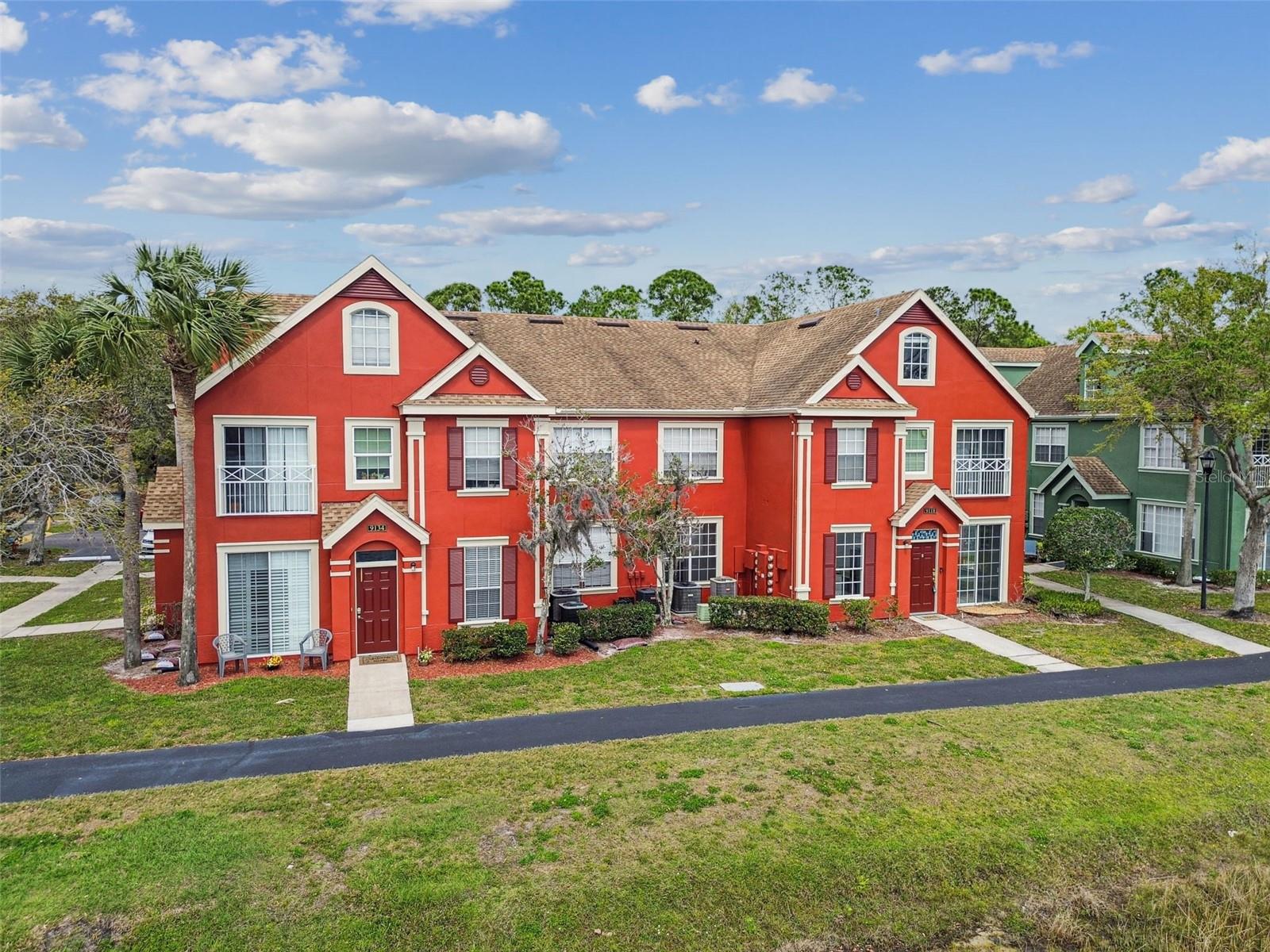 9118 LAKE CHASE ISLAND WAY #9118, TAMPA, FL, 33626