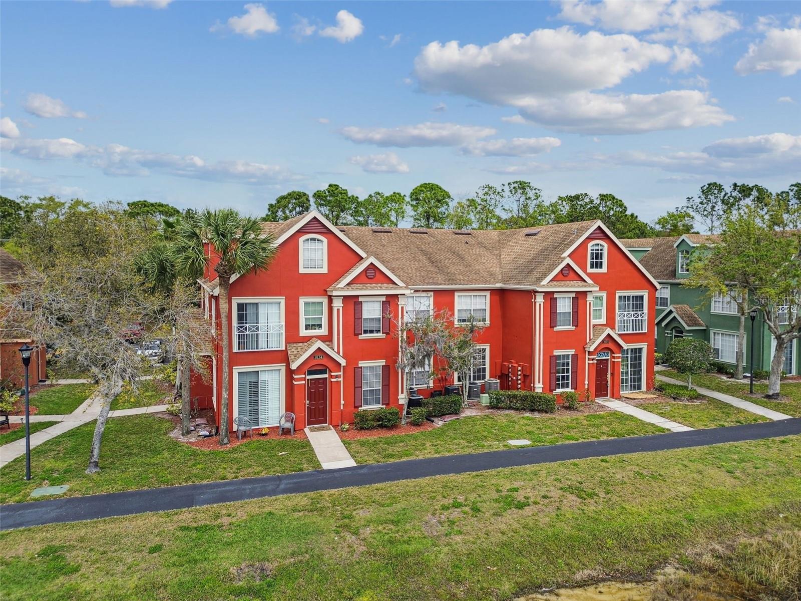 9118 LAKE CHASE ISLAND WAY #9118, TAMPA, FL, 33626