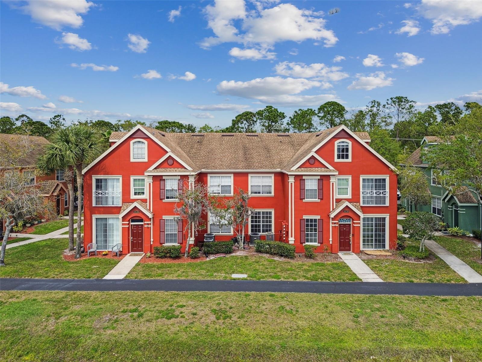 9118 LAKE CHASE ISLAND WAY #9118, TAMPA, FL, 33626