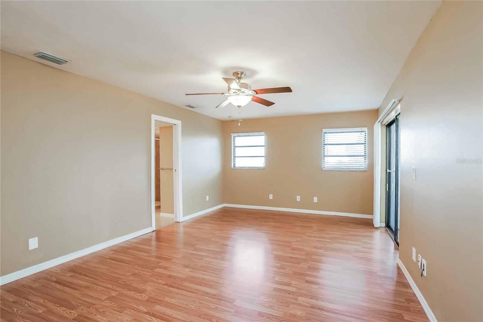 859 SW 15TH TER, CAPE CORAL, FL, 33991