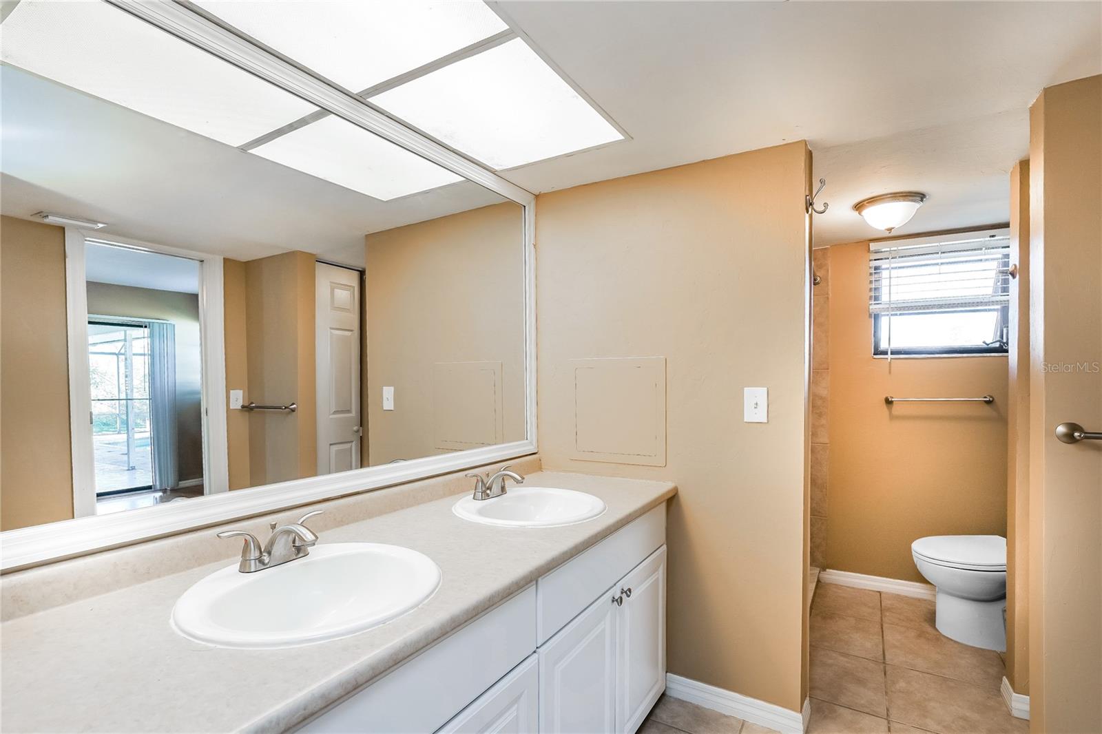 859 SW 15TH TER, CAPE CORAL, FL, 33991