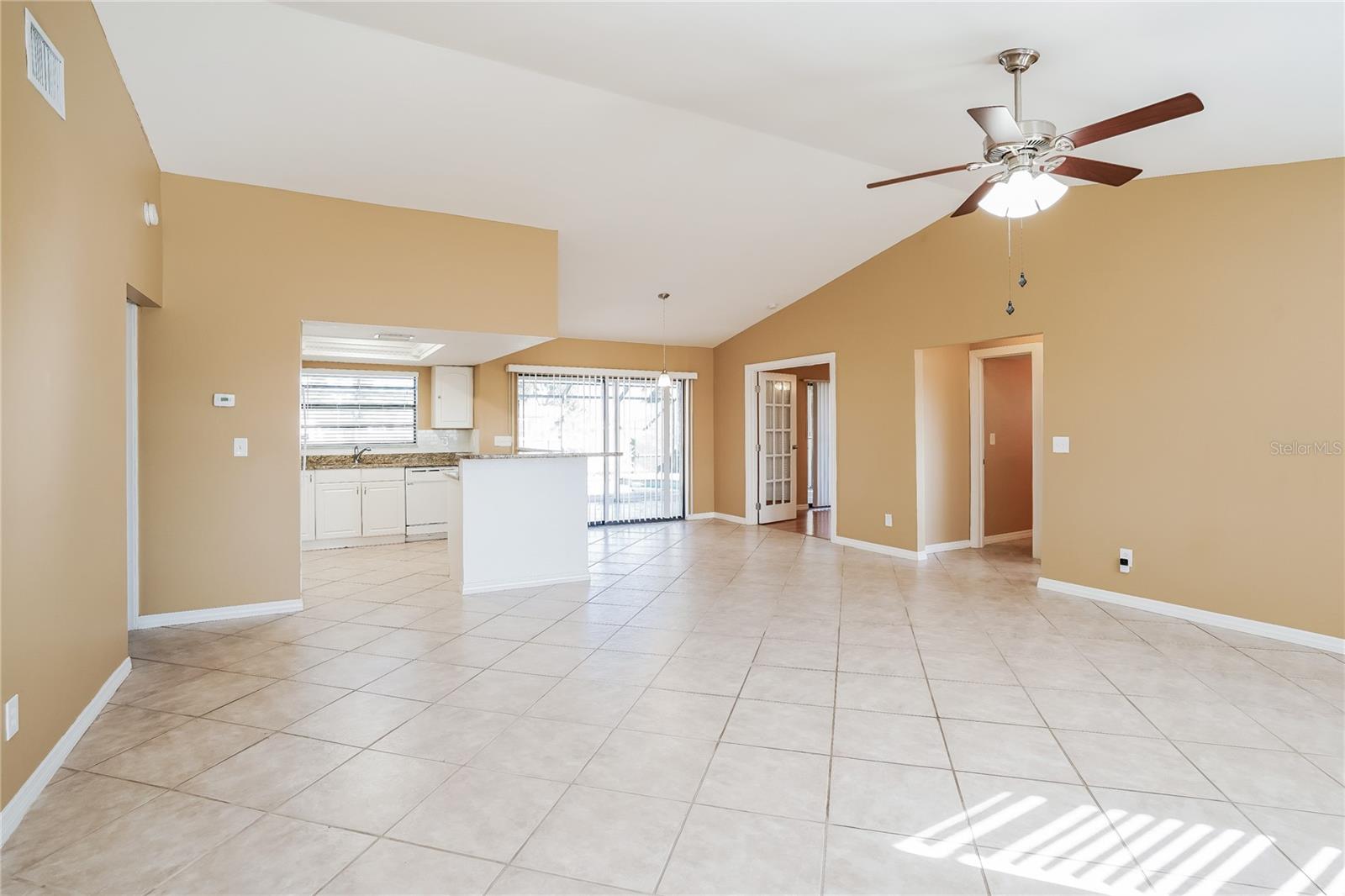 859 SW 15TH TER, CAPE CORAL, FL, 33991