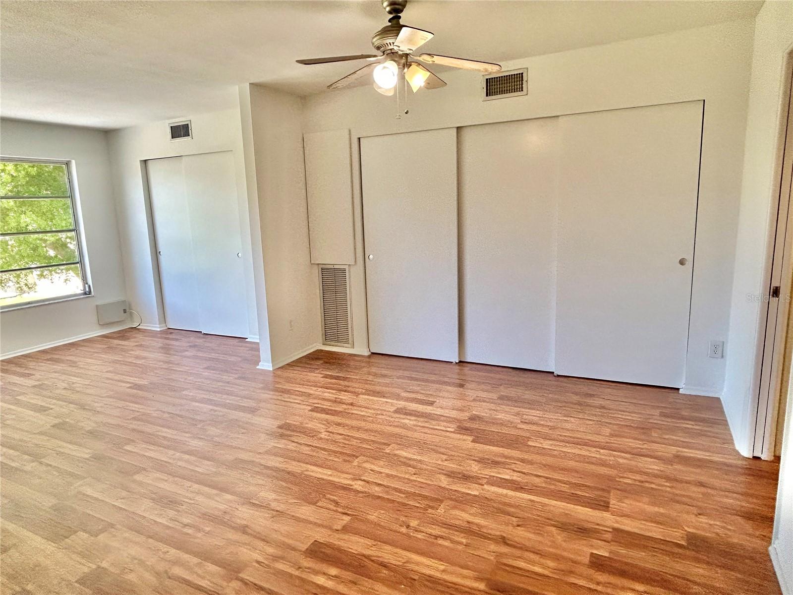 2100 WORLD PARKWAY BLVD #50, CLEARWATER, FL, 33763