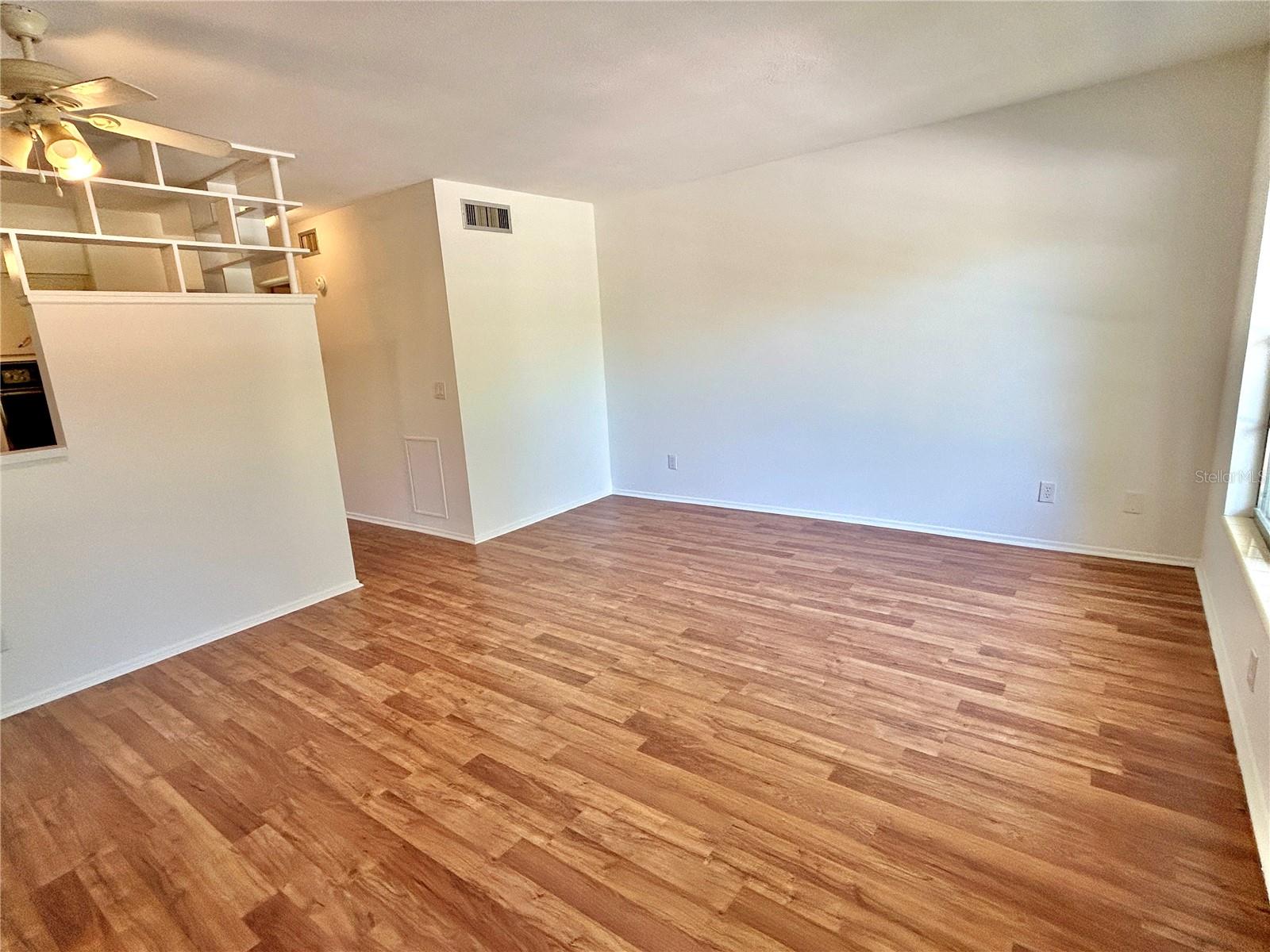 2100 WORLD PARKWAY BLVD #50, CLEARWATER, FL, 33763