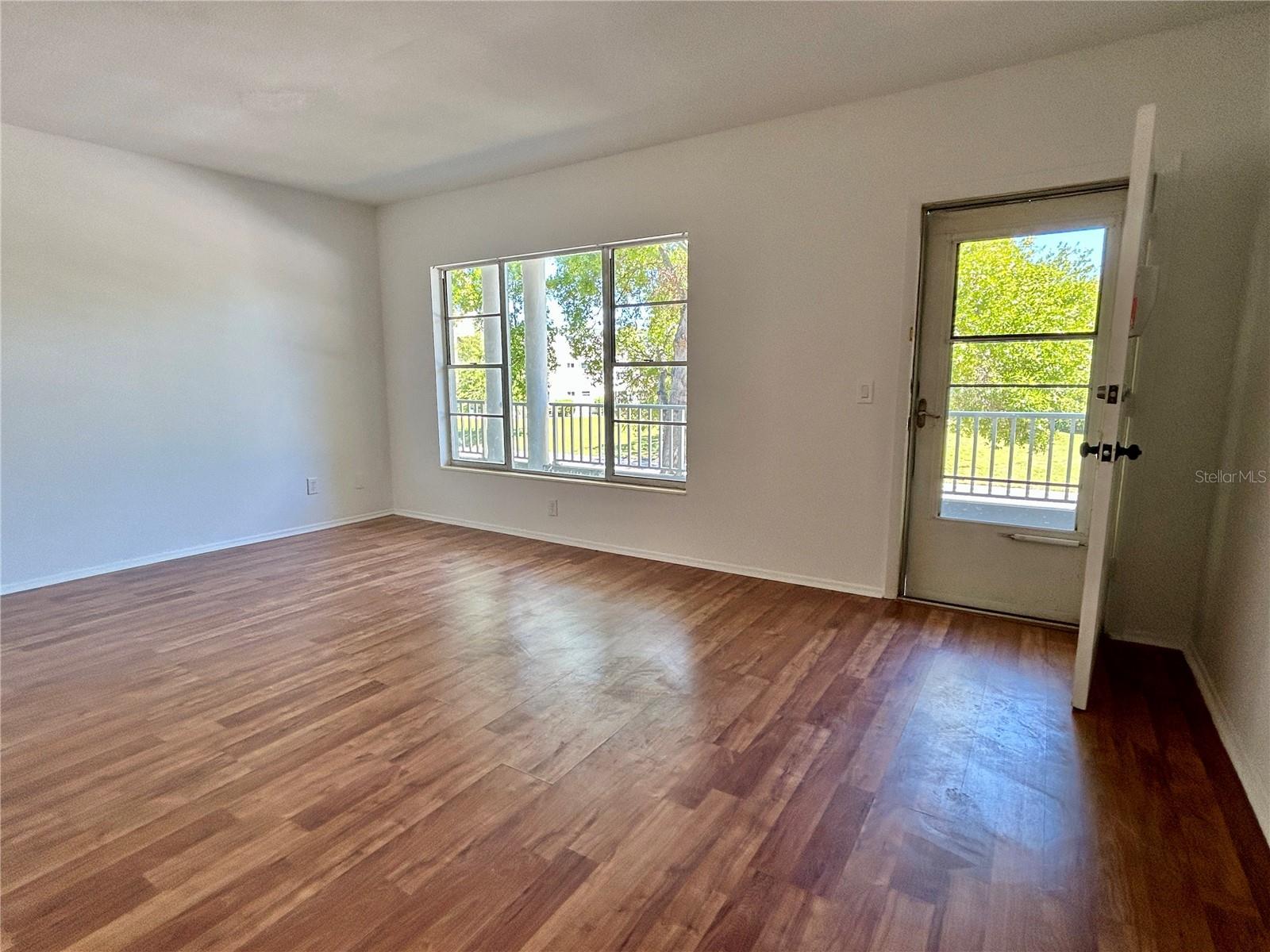 2100 WORLD PARKWAY BLVD #50, CLEARWATER, FL, 33763