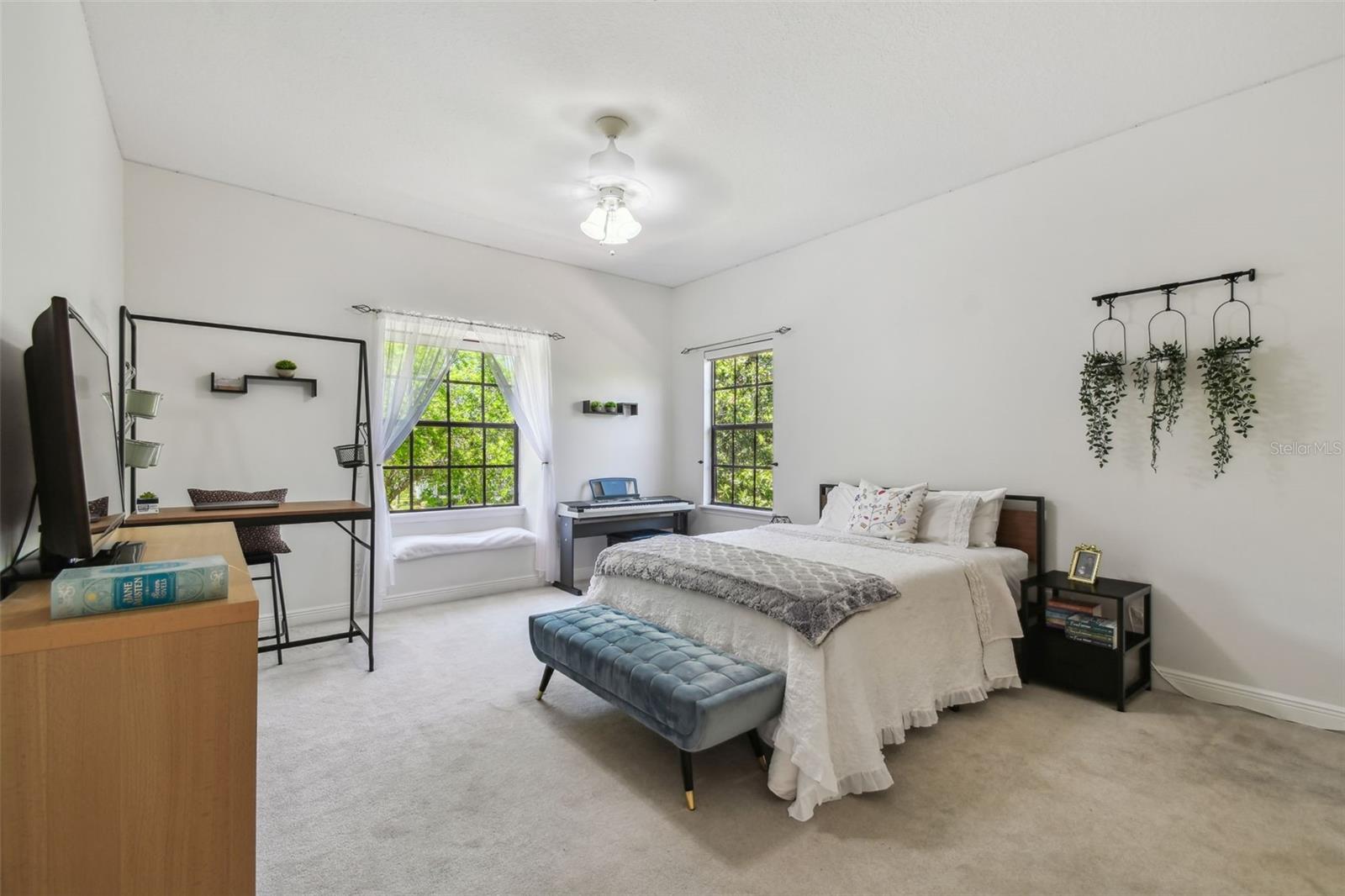 17003 MADRES DE AVILA, TAMPA, FL, 33613