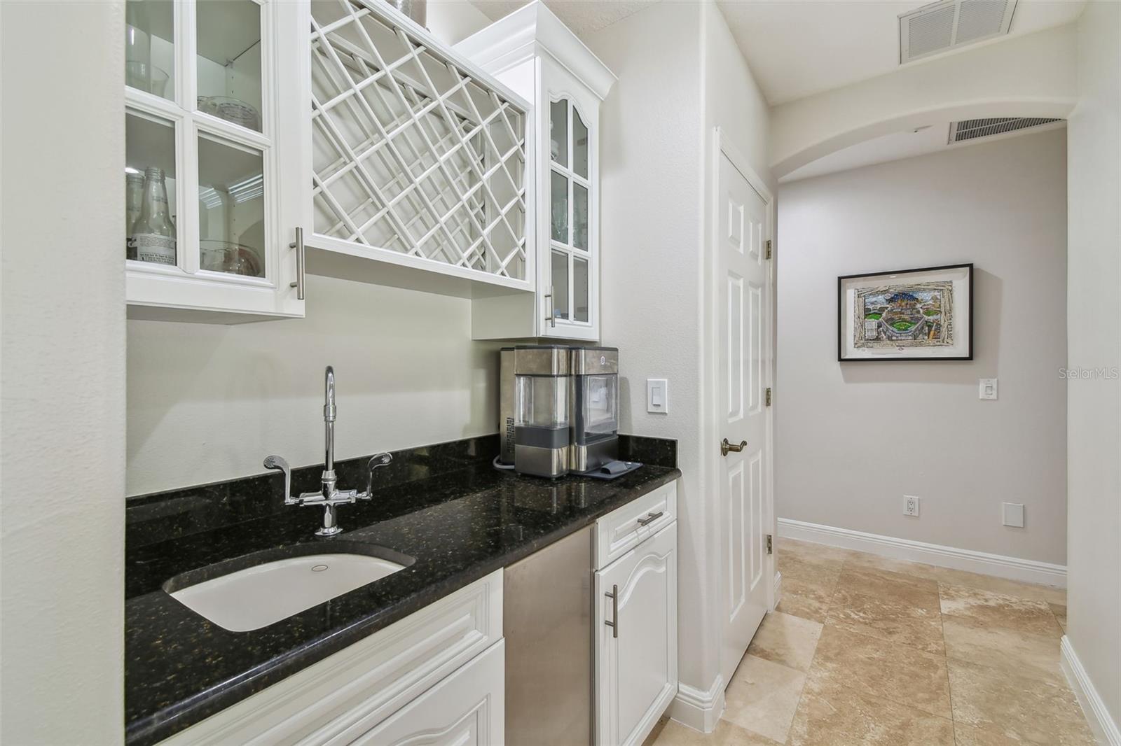 17003 MADRES DE AVILA, TAMPA, FL, 33613