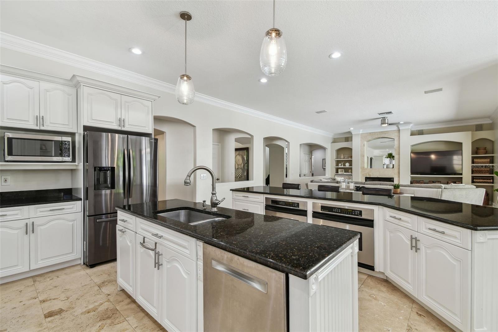 17003 MADRES DE AVILA, TAMPA, FL, 33613