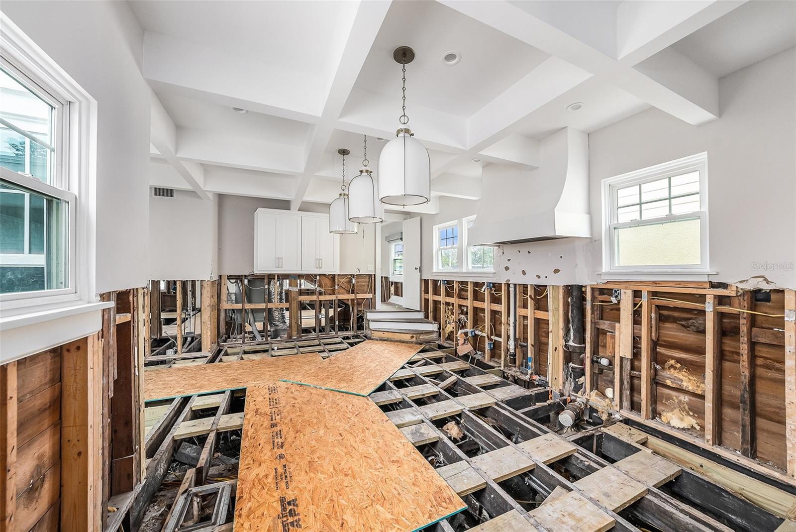 5426 VENETIAN BLVD NE, ST PETERSBURG, FL, 33703